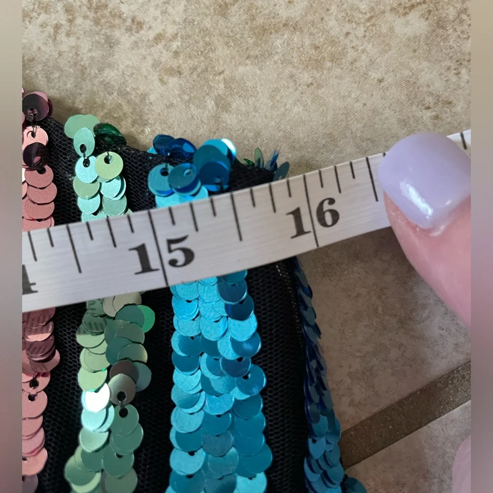 Topshop EUC Women’s Sequin Multicolor Cropped Tank Top Size 2 - Picture 5 of 6